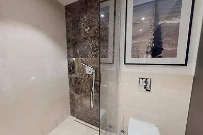 White Pearl Luxusapartment mit Balkon 3.06