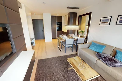 White Pearl Luxusapartment mit Balkon 2.02