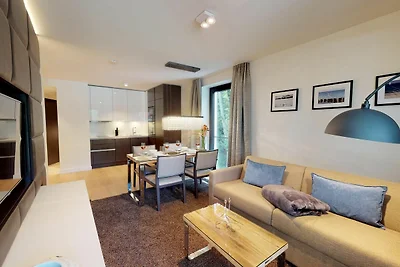 White Pearl Luxusapartment mit Sauna und Balk...