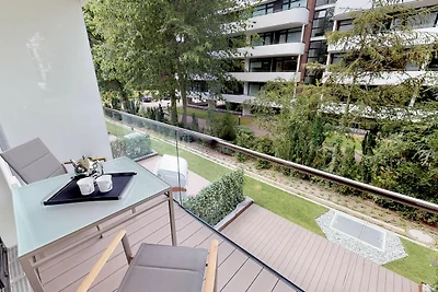 White Pearl Luxusapartment mit überdachtem Ba...