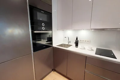 White Pearl Luxusapartment mit überdachtem Ba...