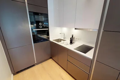 White Pearl Luxusapartment mit Balkon 2.02