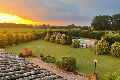 TOSKANA HAUS MIT POOL