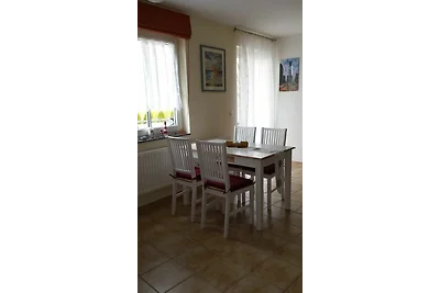 Ferienwohnung S33 "Leuchtturm"