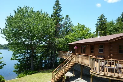 Blockhaus am See