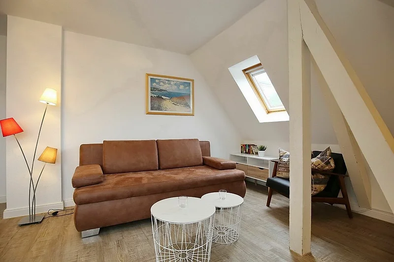 Wohnzimmer mit Schlafcouch