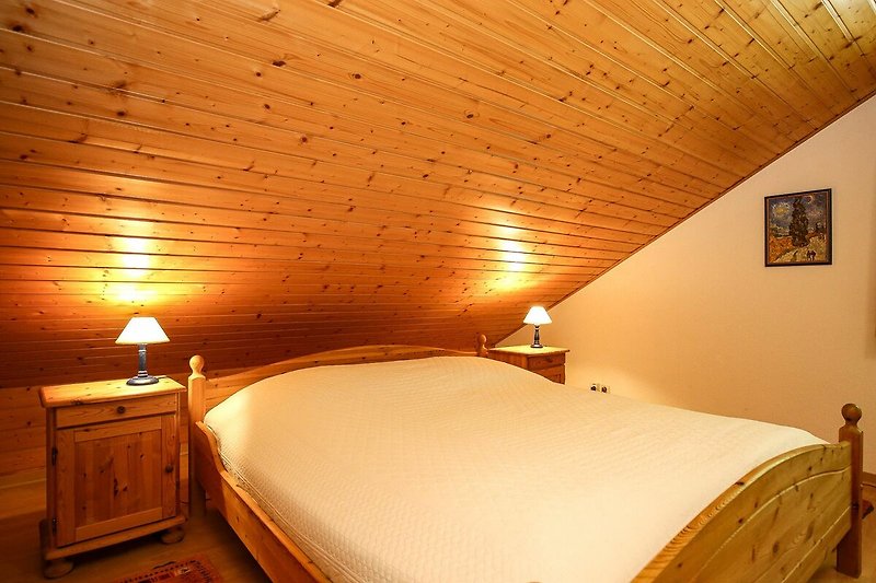 zweites Schlafzimmer mit Doppelbett