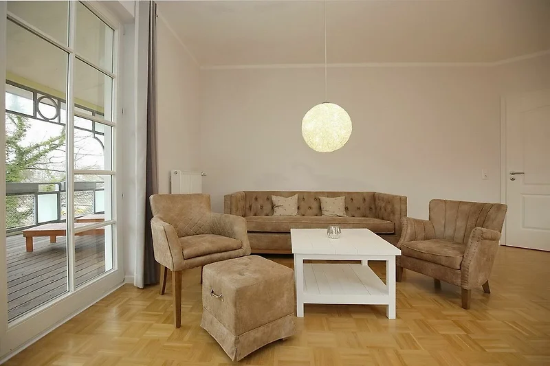 Wohnzimmer mit Sitzecke