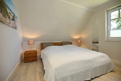 Feriendorf Am Mariannenweg Reethaus 18b - Huu...