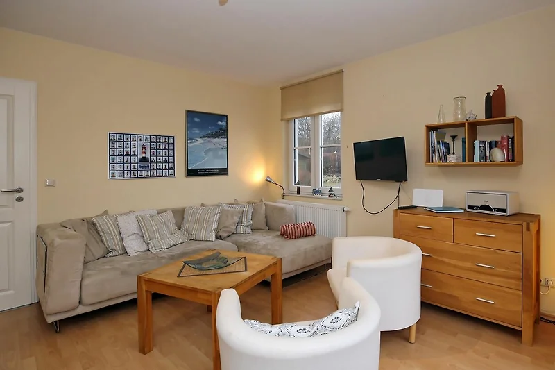 Wohnzimmer mit Ecksofa