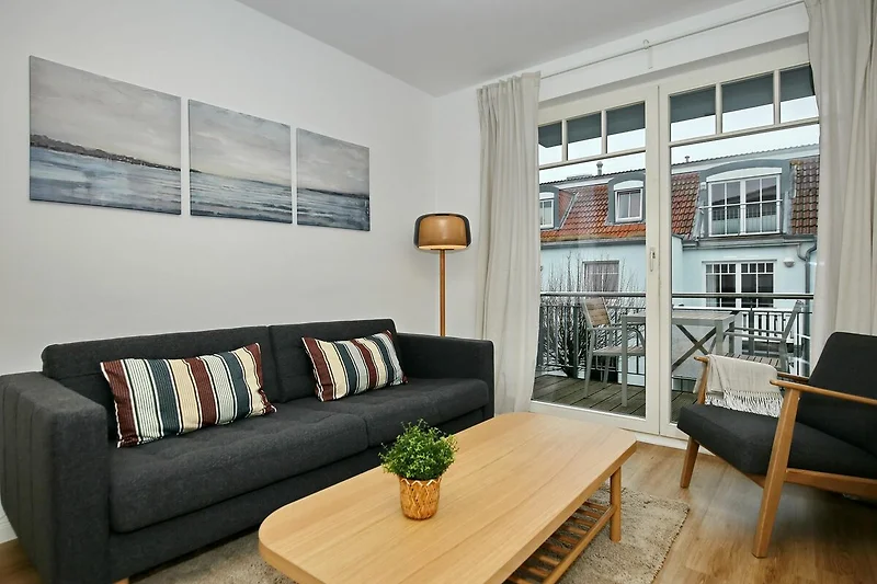 Wohnzimmer mit Couch