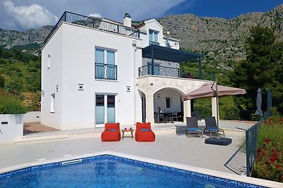 Villa Glory Grande mit Pool