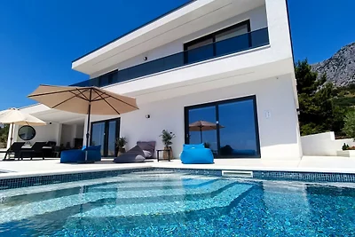 Villa SkyBlue mit Pool