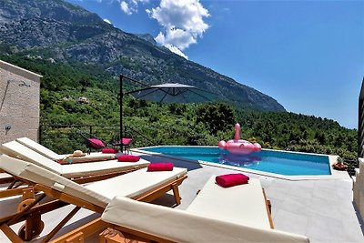 Villa Vivace con piscina y vistas al mar