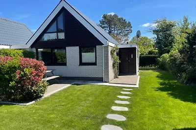 Casa nel verde con ampio giardino
