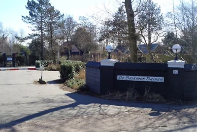 Kleines Haus mit großem Garten