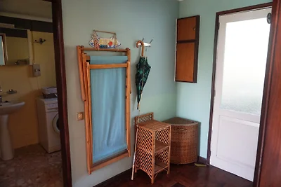 Flur - Haustür zum Fußweg hintenten Flur - Haustür zum Fußweg hintenten