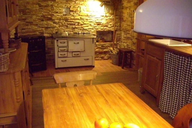 cozy farmhouse kitchen