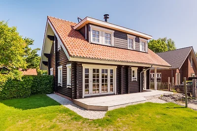 Strandhuis De Pierewaaier