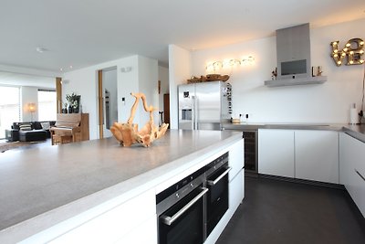 Villa M