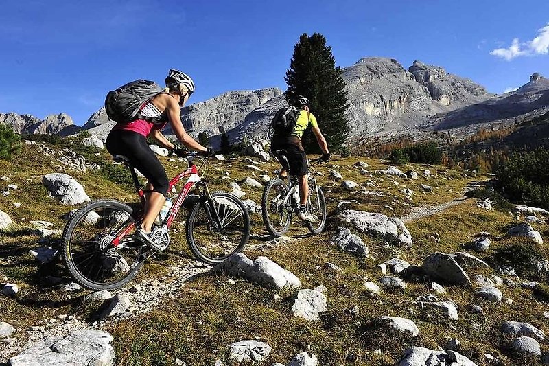Mountain bike.Suggestive paths on Apuan Alps