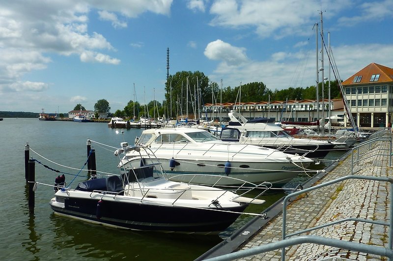 Boote in der Marina Karlshagen.