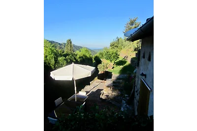 Casa privata con ampio giardino