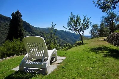Casa privata con ampio giardino
