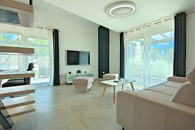 Villa Crystallina