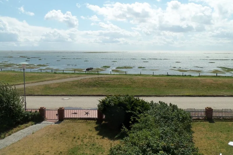 Aussicht aus dem Obergeschoss (Kinderzimmer)