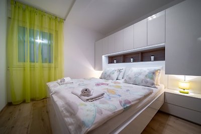 Apartman Tomi 4 + 1
