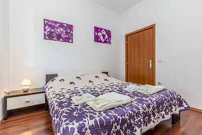 Ferienwohnung SEA VIEW mit Pool, Meerblick, Garten und Grill 400m vom Strand