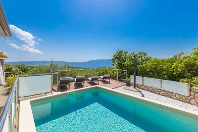 Ferienwohnung SEA VIEW mit Pool, Meerblick und Grill 400m vom Strand