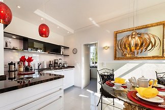Villa Liebeskind - Gelbe Calla -4*