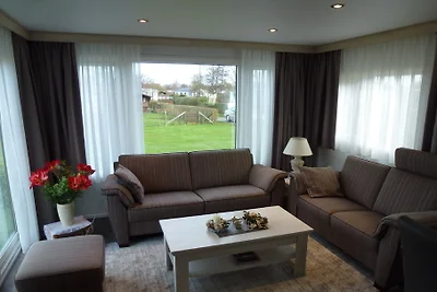 Chalet Neuhaus Camp De Strandloper