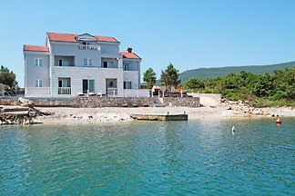 Villa Beachside
