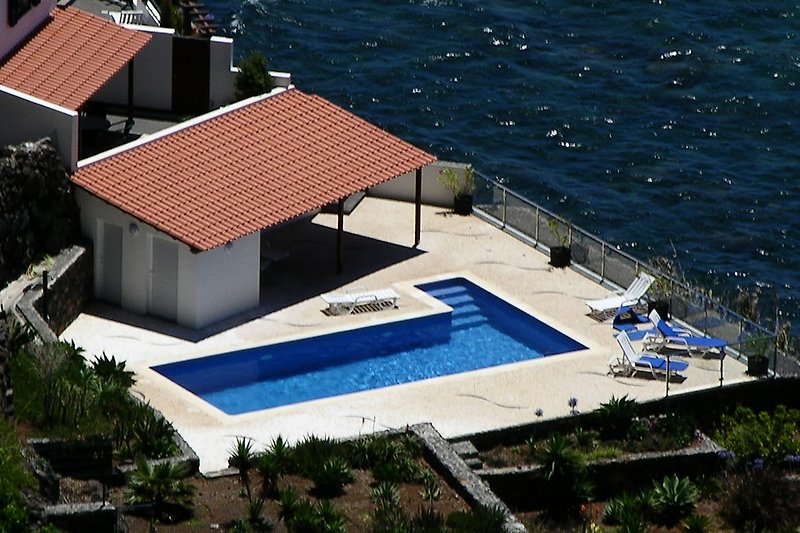 Pool shared with Villa Oceana and Villa Atlantica