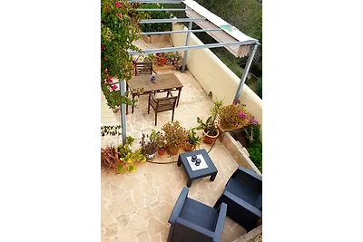 Casa Amarilla / ETV 10903