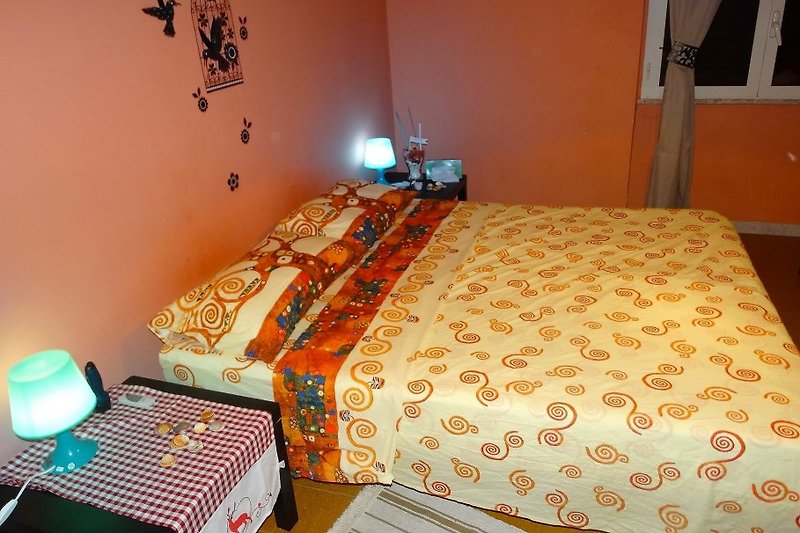 double-room (perh. with 1 additional bed)