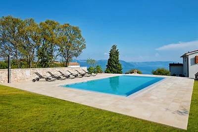 Villa Primela ****