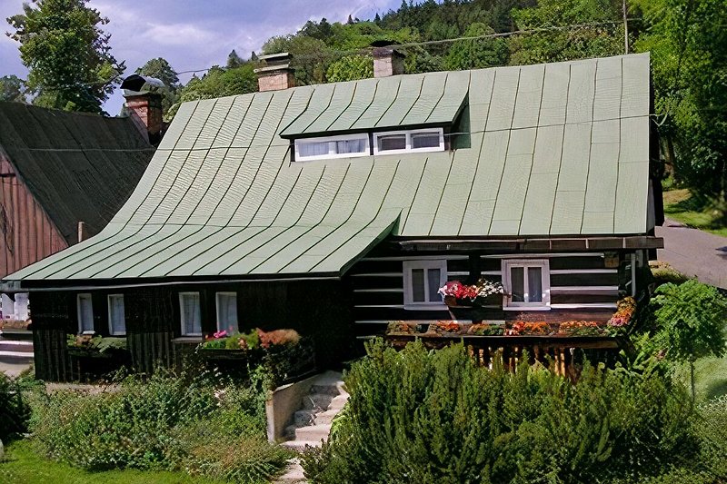 The holiday home in summer.