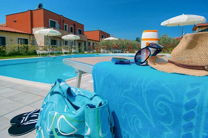 Schwimmbad der Anlage