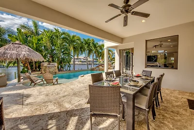 Villa Dolphin's Surf