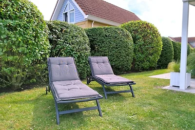 lungomare Holiday Villa Zeeduin