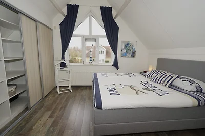 lungomare Holiday Villa Zeeduin