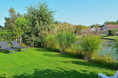lungomare Holiday Villa Zeeduin
