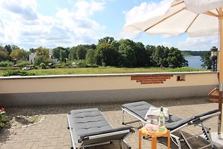 Ferienhaus am See mit Boot