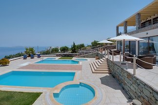Villa Anemomylos