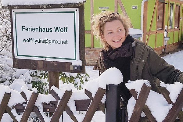 Frau L. Wolf Frau L. Wolf