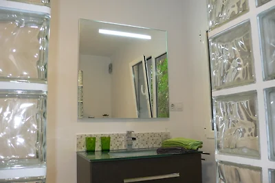 Moderne Einraum Wohnung
